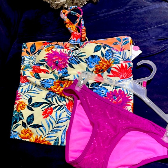 Swim wear, top and bottom, Brand new with tags - Picture 1 of 3